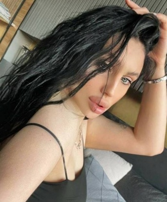 Моя нежность и опыт будут тебе незабываемыми. Я знаю, как доставить настоящее наслаждение и расслабление. 😘
Я живу в Москве и с удовольствием приму тебя у себя или приеду к тебе. У меня есть огромный выбор услуг, которые помогут тебе испытать неподдельное удовольствие. Массаж, классический и эротический, фантазии и ролевые игры, стриптиз и многое другое - все предлагает только моя фантазия. 😉
У меня множество положительных отзывов от моих довольных клиентов. Фото настоящие, и я всегда выгляжу свежо и соблазнительно.
Твое удовольствие - моя главная цель. Не упусти шанс испытать незабываемые моменты с горячей и опытной индивидуалкой. Жду твоего звонка! 😍 1387, 20 лет