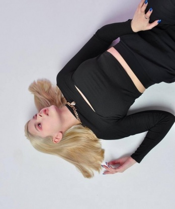 😉 Со мной ты окунешься в волнующий мир страсти и наслаждения, воплощая в жизнь самые интимные желания. У меня широкий спектр услуг: классический секс, оральный секс, анальный секс, массаж и многое другое. 😍 Знаю, что ты останешься доволен нашей встречей, ведь мои клиенты говорят только самое лестное о моей работе. Живу в Москве, поэтому не стесняйся и пиши мне прямо сейчас, чтобы ощутить настоящее наслаждение. 💋 Фото 100% мои - убедись сам! Не упусти свой шанс испытать удовольствие вместе со мной. Жду встречи... 👠💄 2004, 19 лет